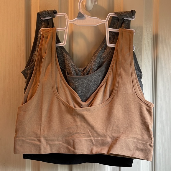 NWT SET OF THREE FITWELL WIRELESS COMFORT BRAS 2X - Picture 2 of 8